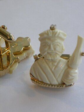 Rare Vintage Swank Hand-carved Ivory Colored Asian Man Cufflinks 27mm